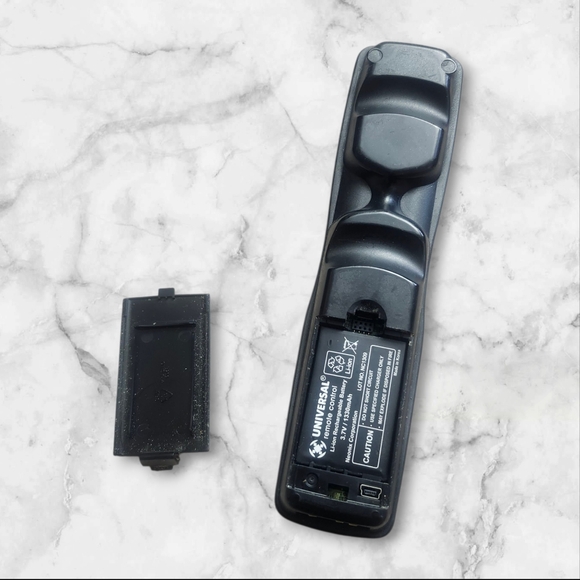 Mx-890 Universal Remote - Picture 3 of 5